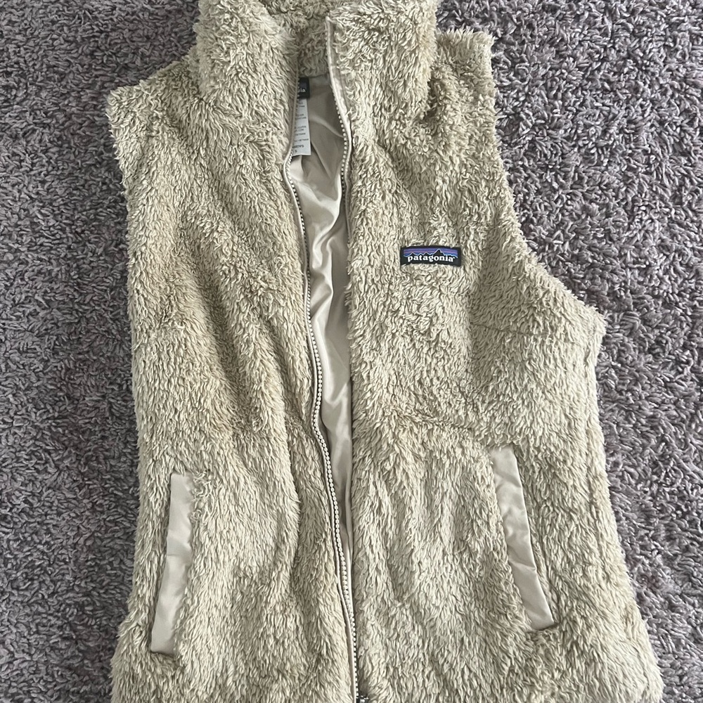 Patagonia Off-White Fleece Vest